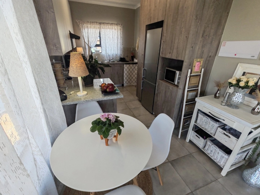 2 Bedroom Property for Sale in Montana Tuine Gauteng