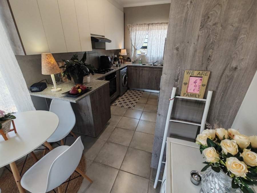 2 Bedroom Property for Sale in Montana Tuine Gauteng