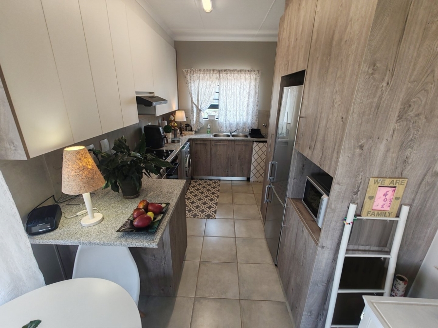 2 Bedroom Property for Sale in Montana Tuine Gauteng
