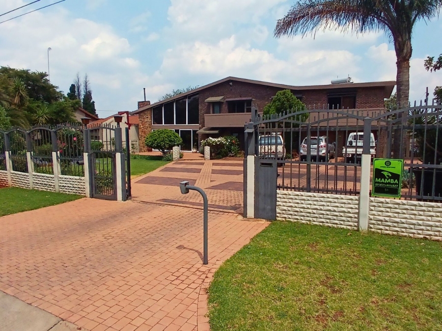 5 Bedroom Property for Sale in Fishers Hill Gauteng