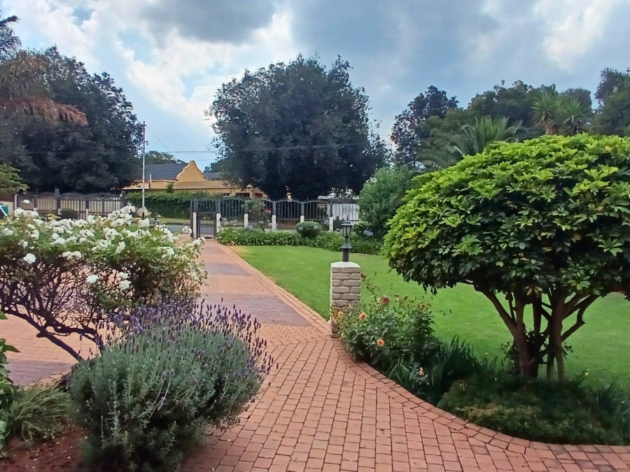 5 Bedroom Property for Sale in Fishers Hill Gauteng