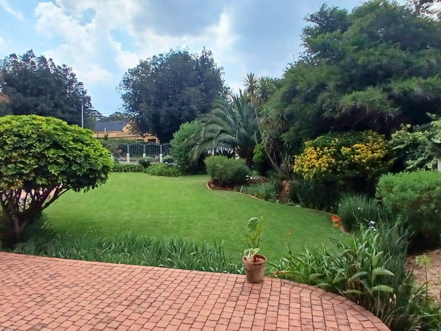 5 Bedroom Property for Sale in Fishers Hill Gauteng