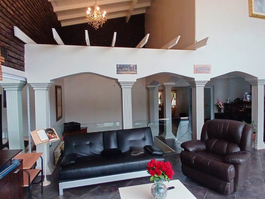 5 Bedroom Property for Sale in Fishers Hill Gauteng