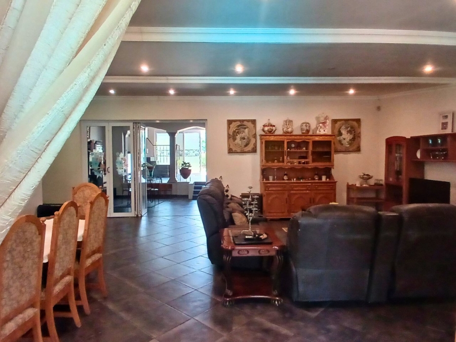 5 Bedroom Property for Sale in Fishers Hill Gauteng