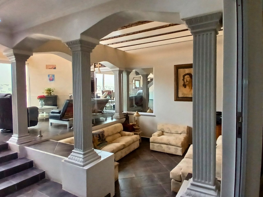 5 Bedroom Property for Sale in Fishers Hill Gauteng