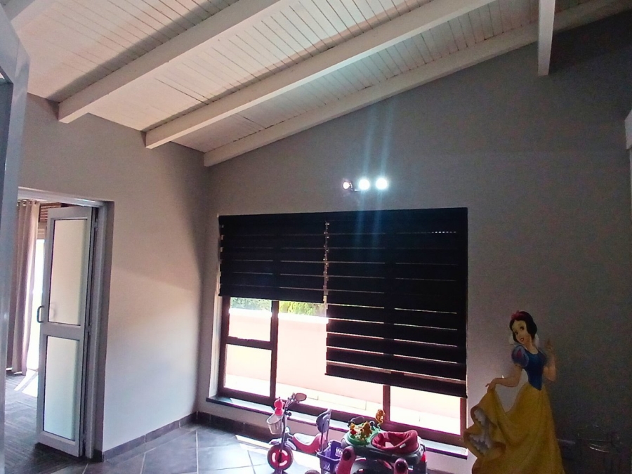 5 Bedroom Property for Sale in Fishers Hill Gauteng