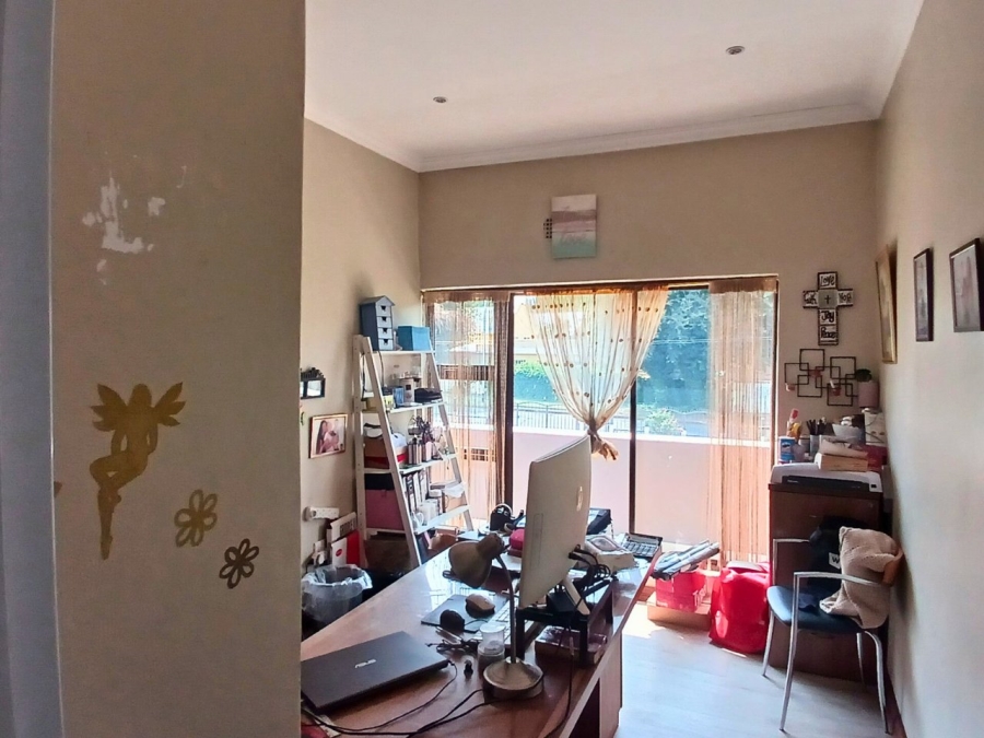 5 Bedroom Property for Sale in Fishers Hill Gauteng