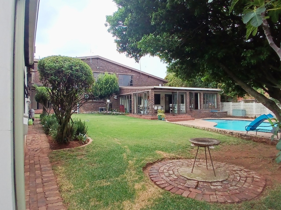 5 Bedroom Property for Sale in Fishers Hill Gauteng