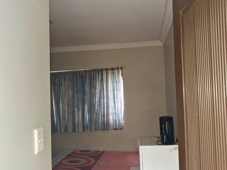 5 Bedroom Property for Sale in Fishers Hill Gauteng