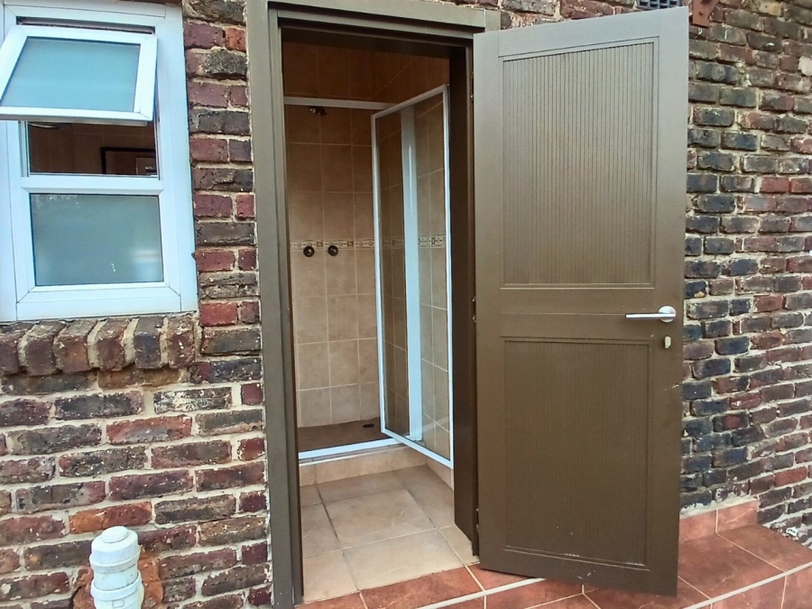 5 Bedroom Property for Sale in Fishers Hill Gauteng