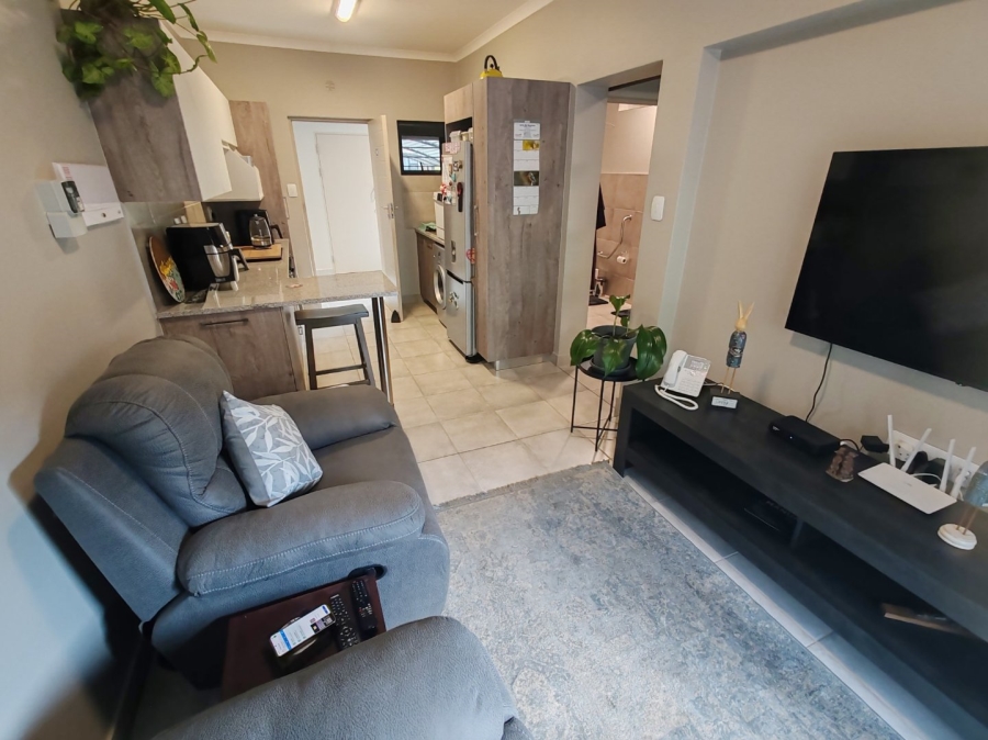 1 Bedroom Property for Sale in Montana Tuine Gauteng