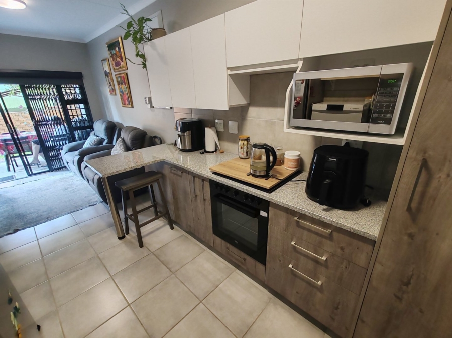 1 Bedroom Property for Sale in Montana Tuine Gauteng