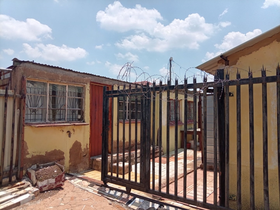2 Bedroom Property for Sale in Soshanguve G Gauteng