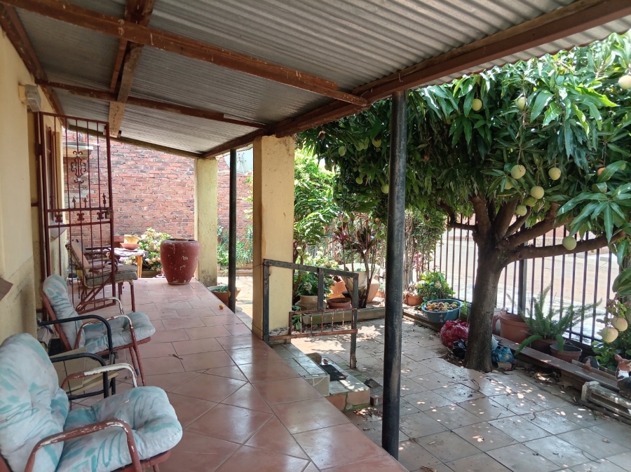 2 Bedroom Property for Sale in Soshanguve G Gauteng