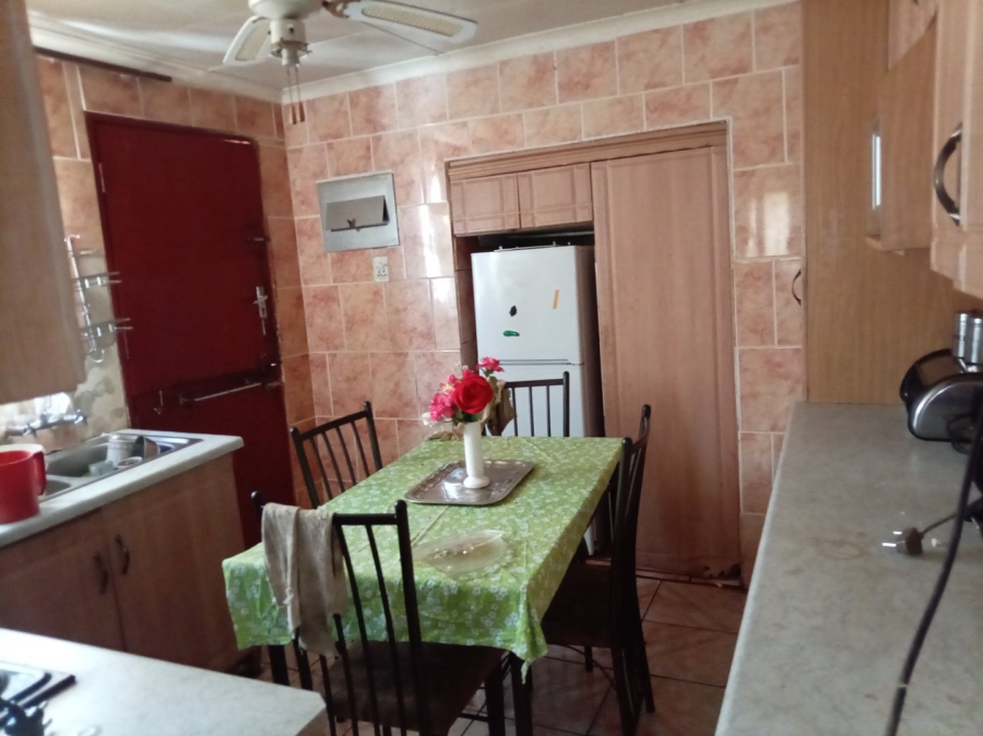 2 Bedroom Property for Sale in Soshanguve G Gauteng