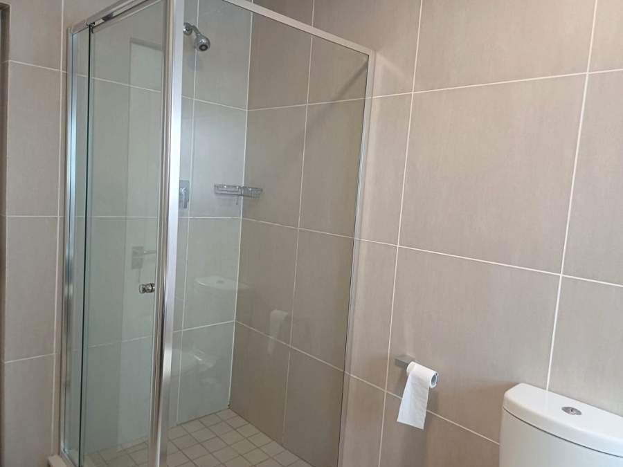 To Let 2 Bedroom Property for Rent in Greenstone Ridge Gauteng