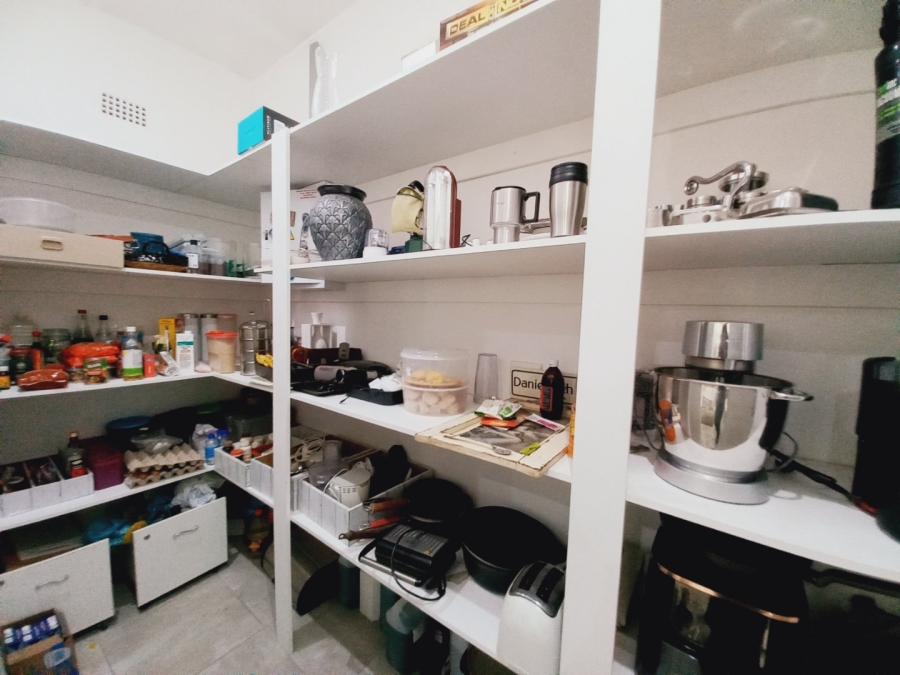 3 Bedroom Property for Sale in Creston Hill Gauteng