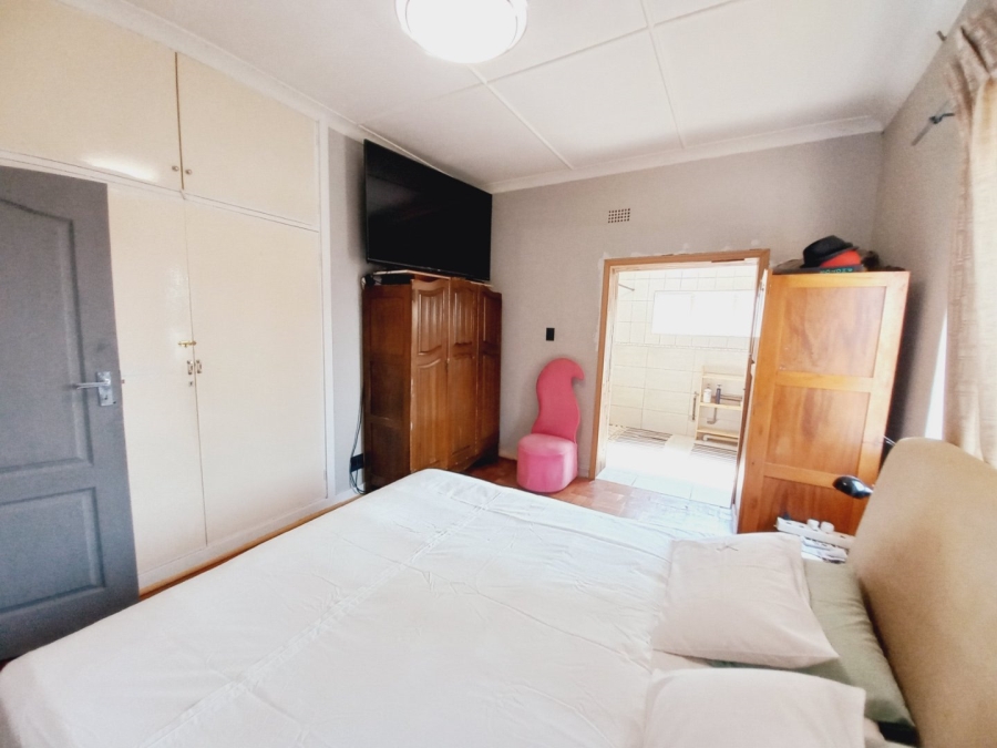 3 Bedroom Property for Sale in Creston Hill Gauteng