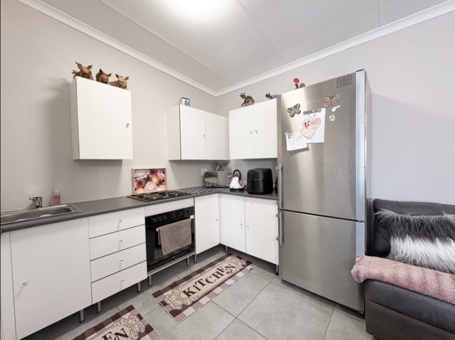 4 Bedroom Property for Sale in Wannenburghoogte Gauteng