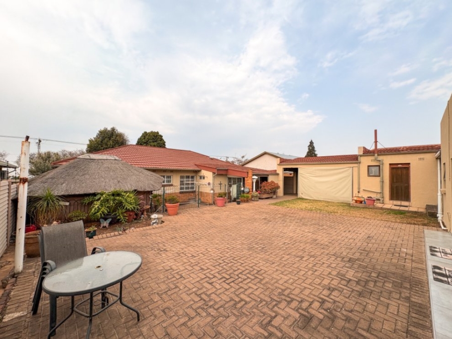 4 Bedroom Property for Sale in Wannenburghoogte Gauteng