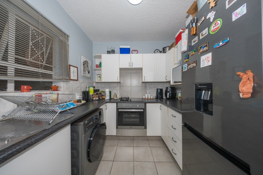 1 Bedroom Property for Sale in Edenvale Central Gauteng