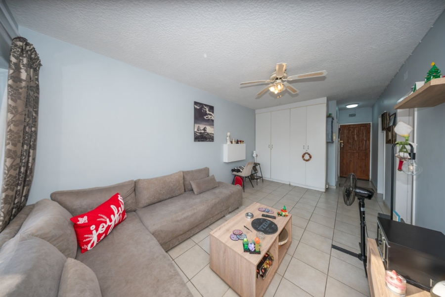 1 Bedroom Property for Sale in Edenvale Central Gauteng