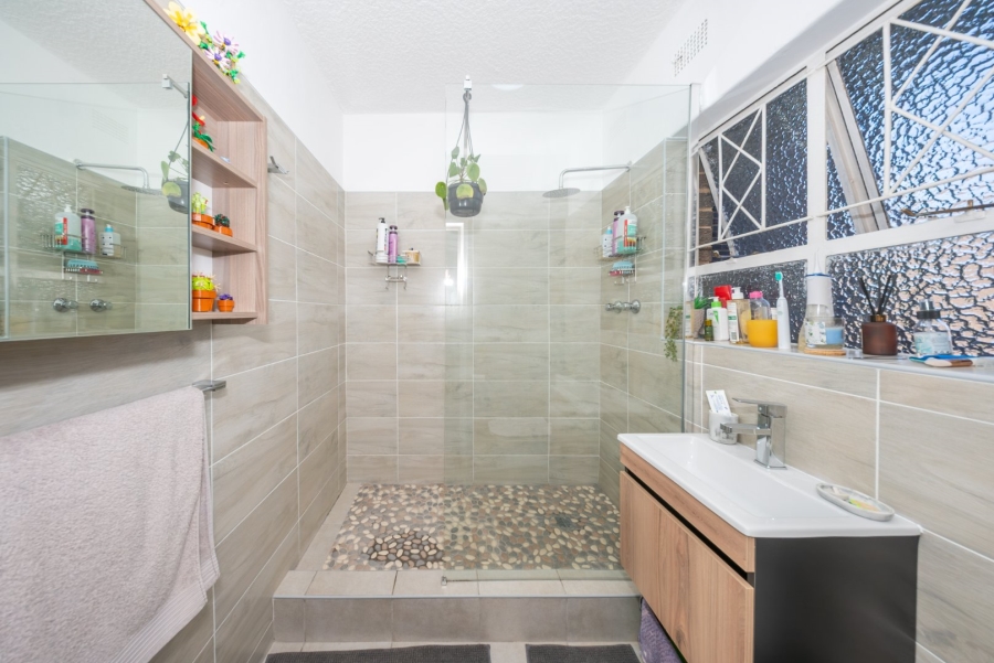 1 Bedroom Property for Sale in Edenvale Central Gauteng