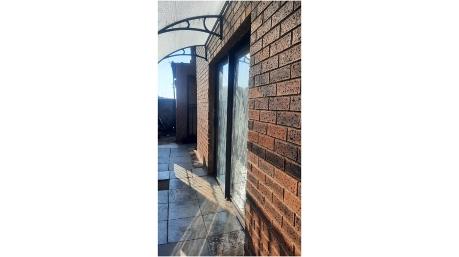 3 Bedroom Property for Sale in Tswelopele Gauteng
