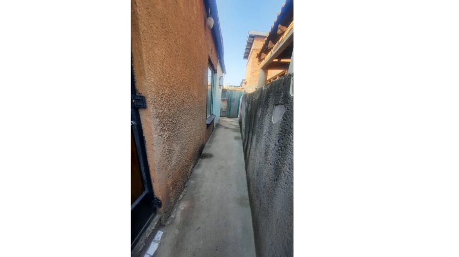 3 Bedroom Property for Sale in Tswelopele Gauteng
