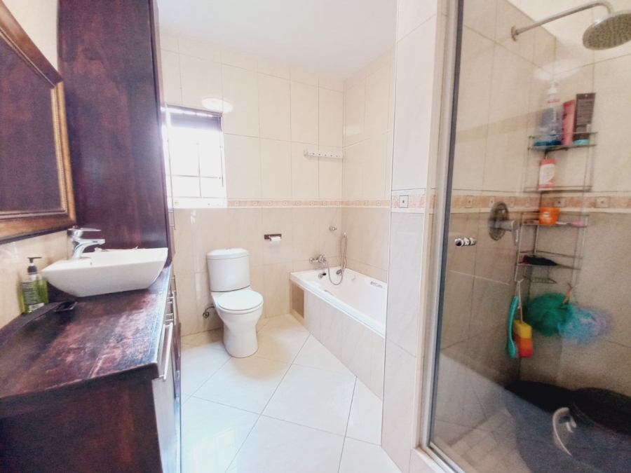 2 Bedroom Property for Sale in Eden Glen Gauteng