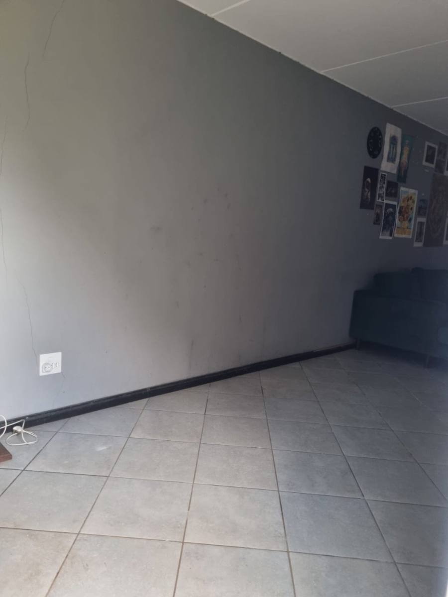 2 Bedroom Property for Sale in Norton Home Estate AH Gauteng