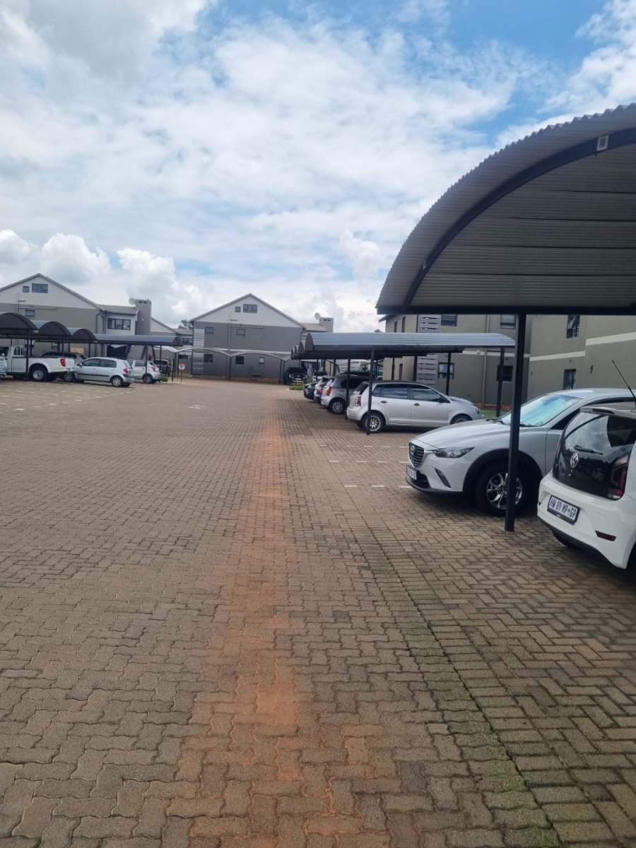 2 Bedroom Property for Sale in Norton Home Estate AH Gauteng