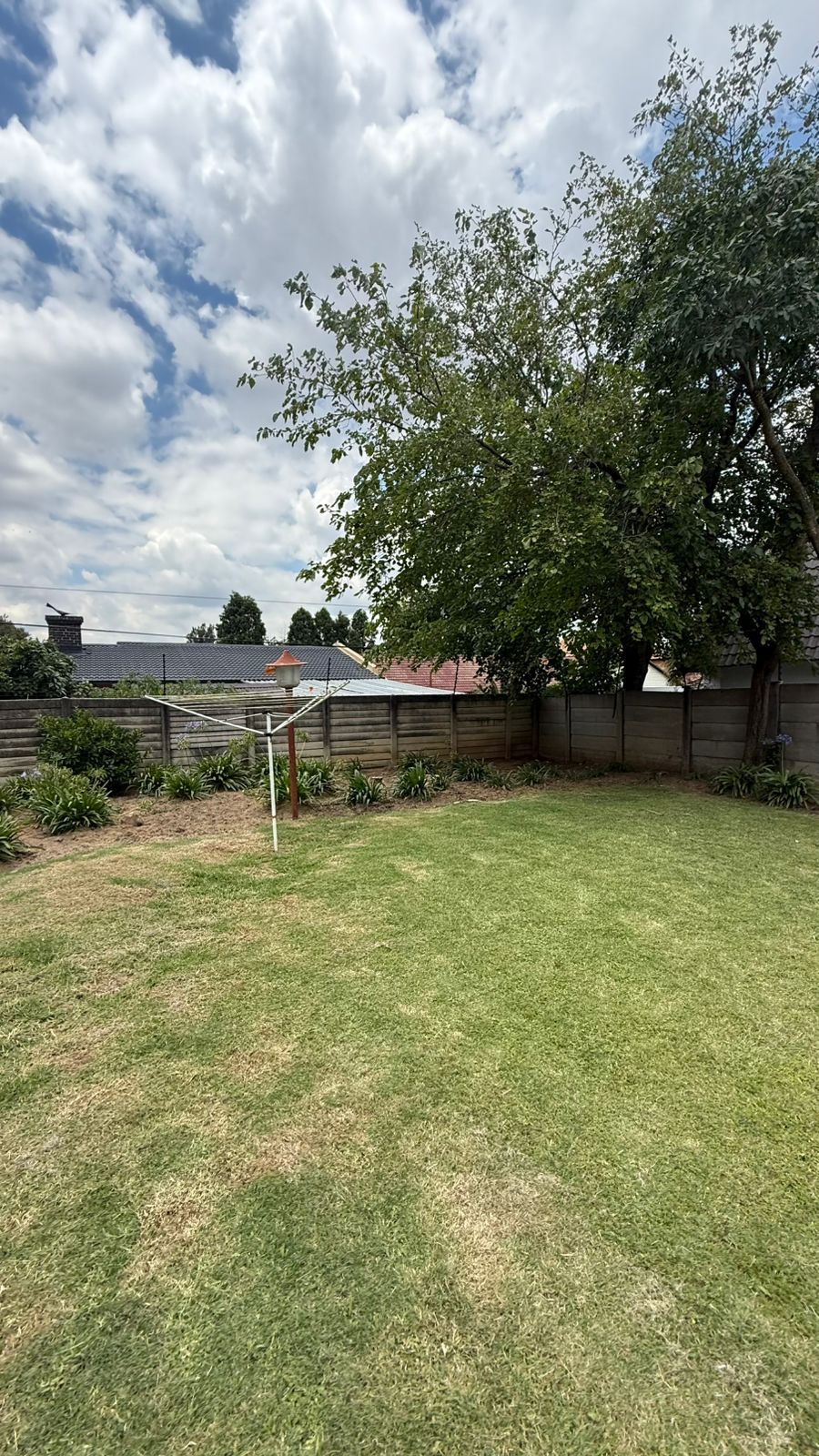 To Let 1 Bedroom Property for Rent in Noordwyk Gauteng