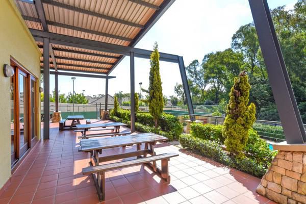 To Let 2 Bedroom Property for Rent in Douglasdale Gauteng