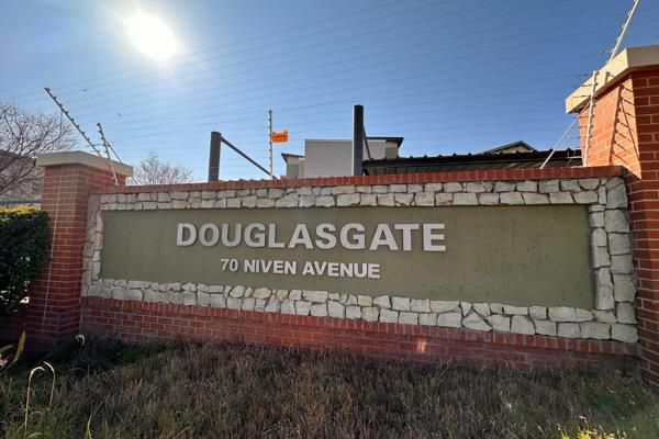 To Let 2 Bedroom Property for Rent in Douglasdale Gauteng