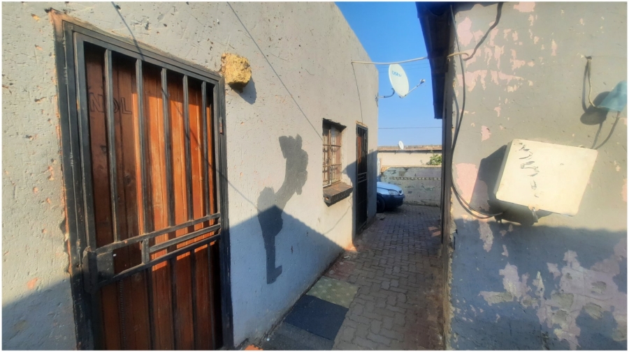 3 Bedroom Property for Sale in Tswelopele Gauteng