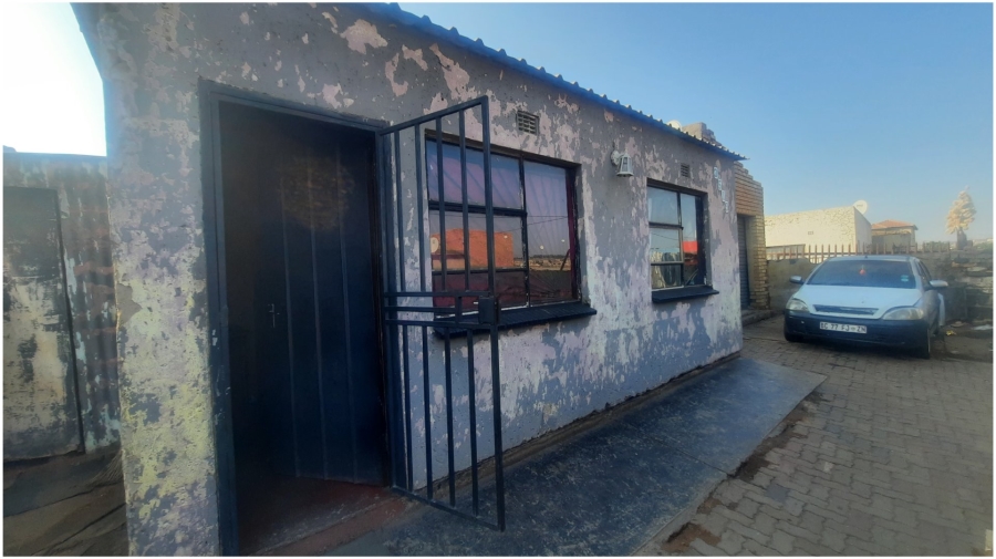 3 Bedroom Property for Sale in Tswelopele Gauteng