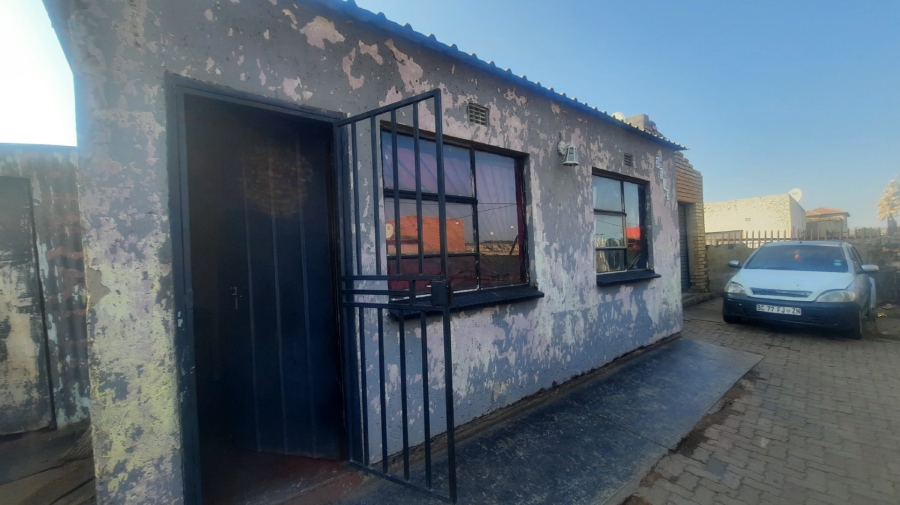 3 Bedroom Property for Sale in Tswelopele Gauteng