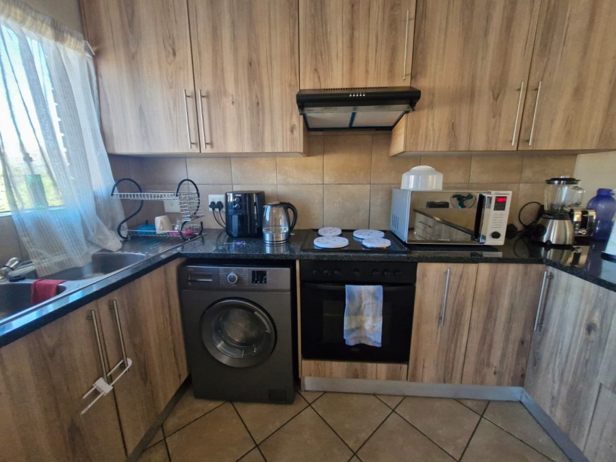 3 Bedroom Property for Sale in Annlin Gauteng