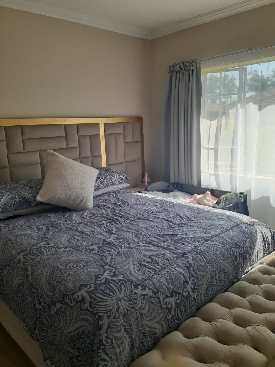 3 Bedroom Property for Sale in Annlin Gauteng