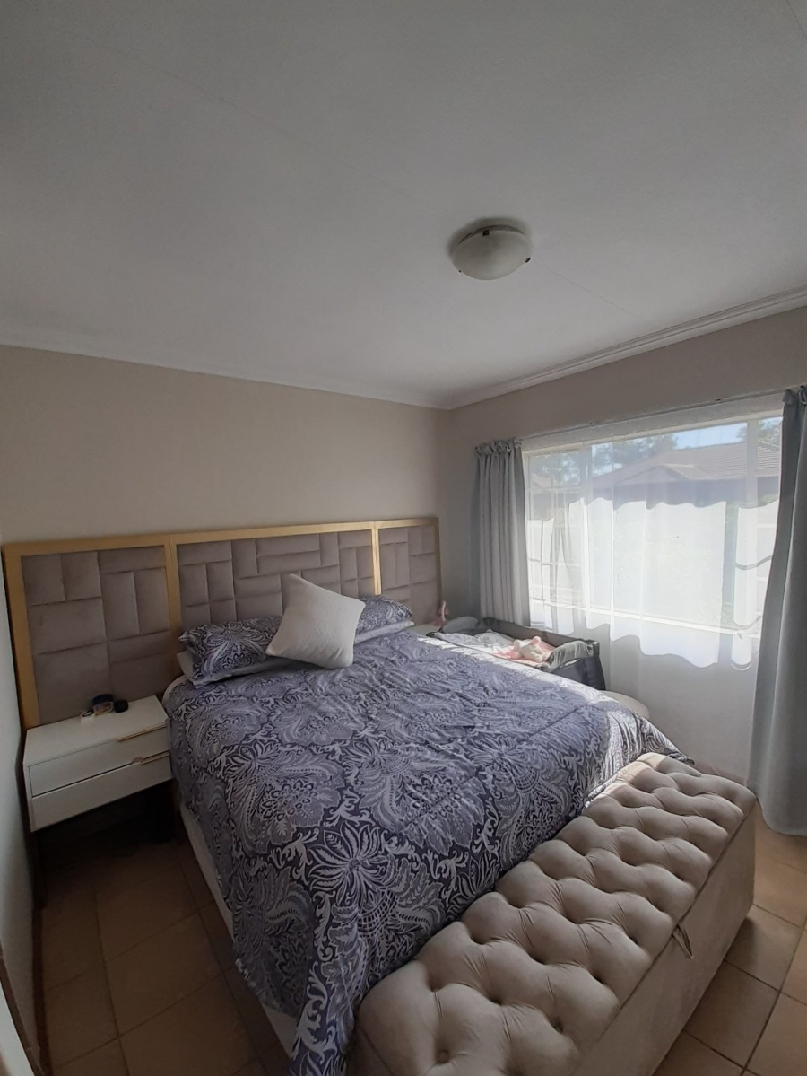 3 Bedroom Property for Sale in Annlin Gauteng