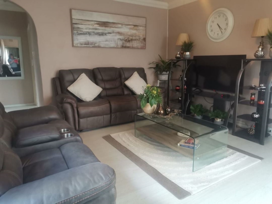 3 Bedroom Property for Sale in Sharon Park Gauteng