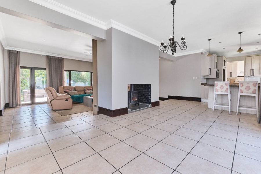 5 Bedroom Property for Sale in Dainfern Valley Gauteng