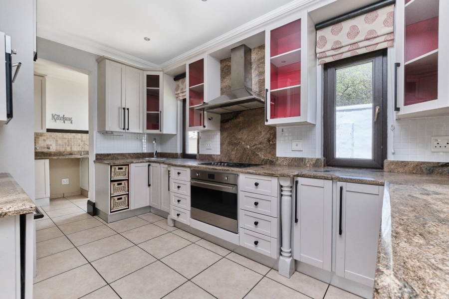 5 Bedroom Property for Sale in Dainfern Valley Gauteng