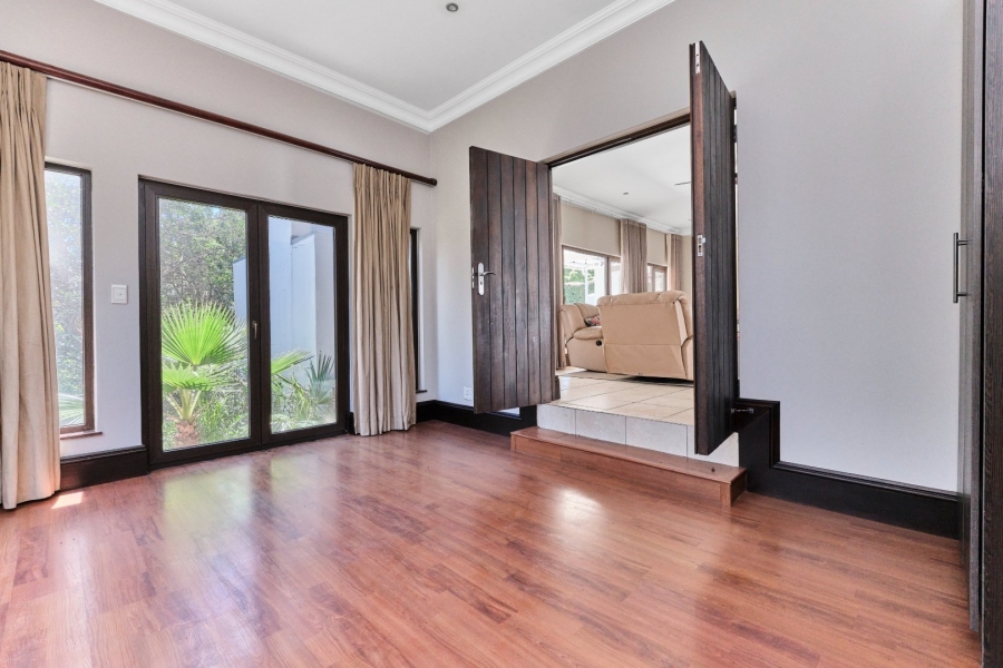 5 Bedroom Property for Sale in Dainfern Valley Gauteng