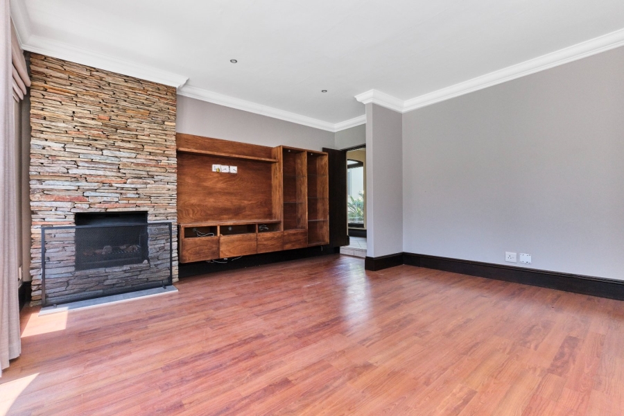 5 Bedroom Property for Sale in Dainfern Valley Gauteng