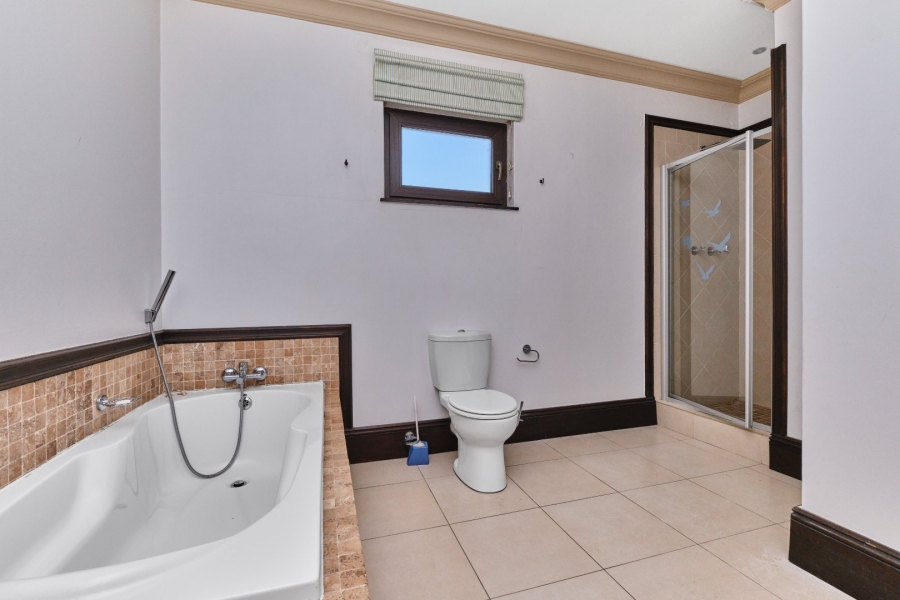 5 Bedroom Property for Sale in Dainfern Valley Gauteng