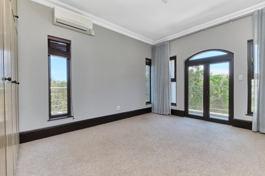 5 Bedroom Property for Sale in Dainfern Valley Gauteng