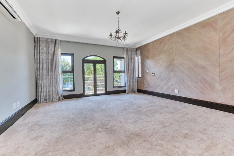 5 Bedroom Property for Sale in Dainfern Valley Gauteng