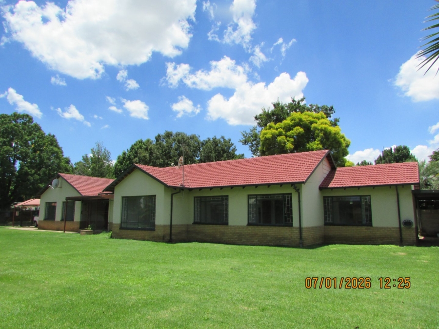 3 Bedroom Property for Sale in Bester Gauteng